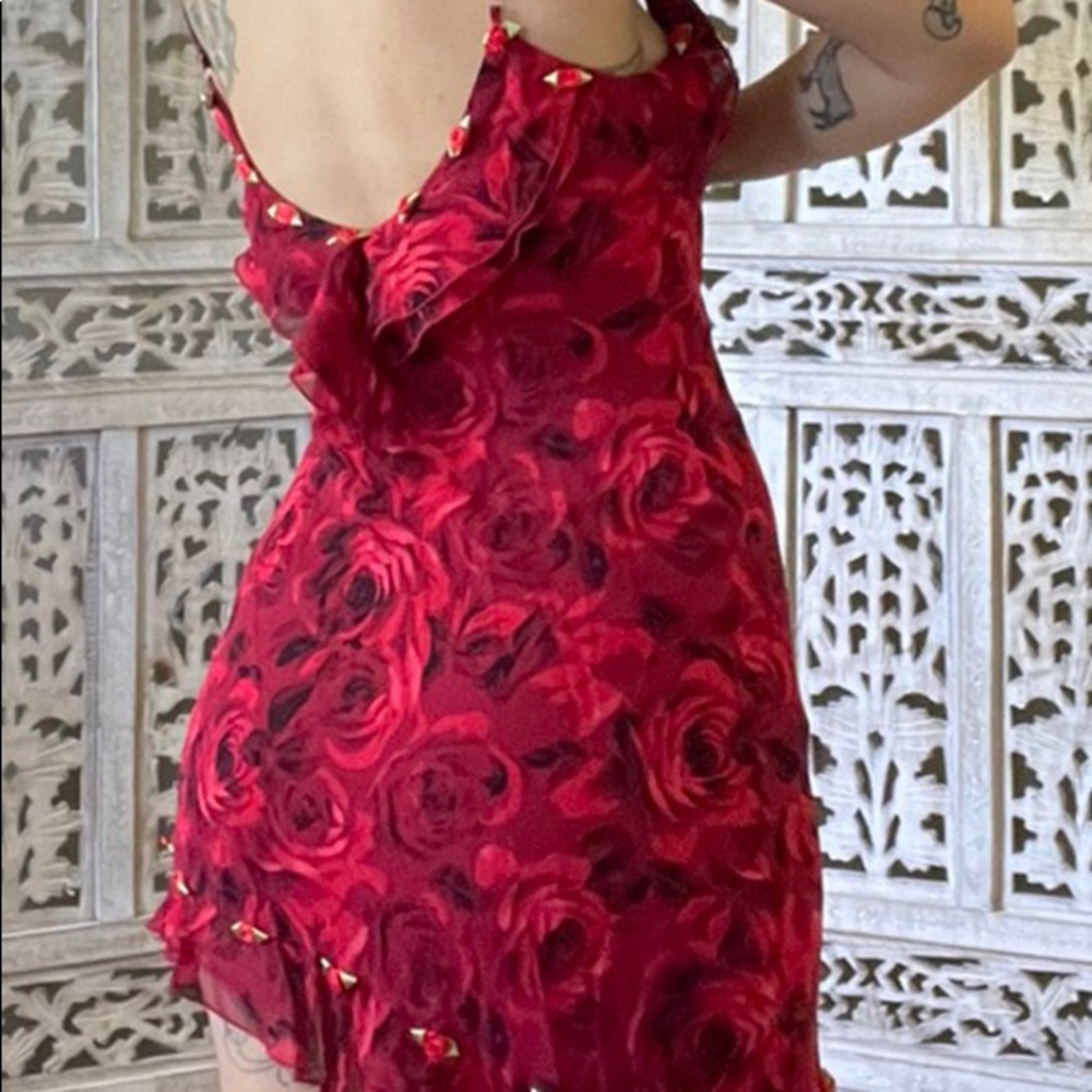 ❤️SOLD❤️ Vintage Rose Adorned Asymmetric Ruffle Slip Dress.